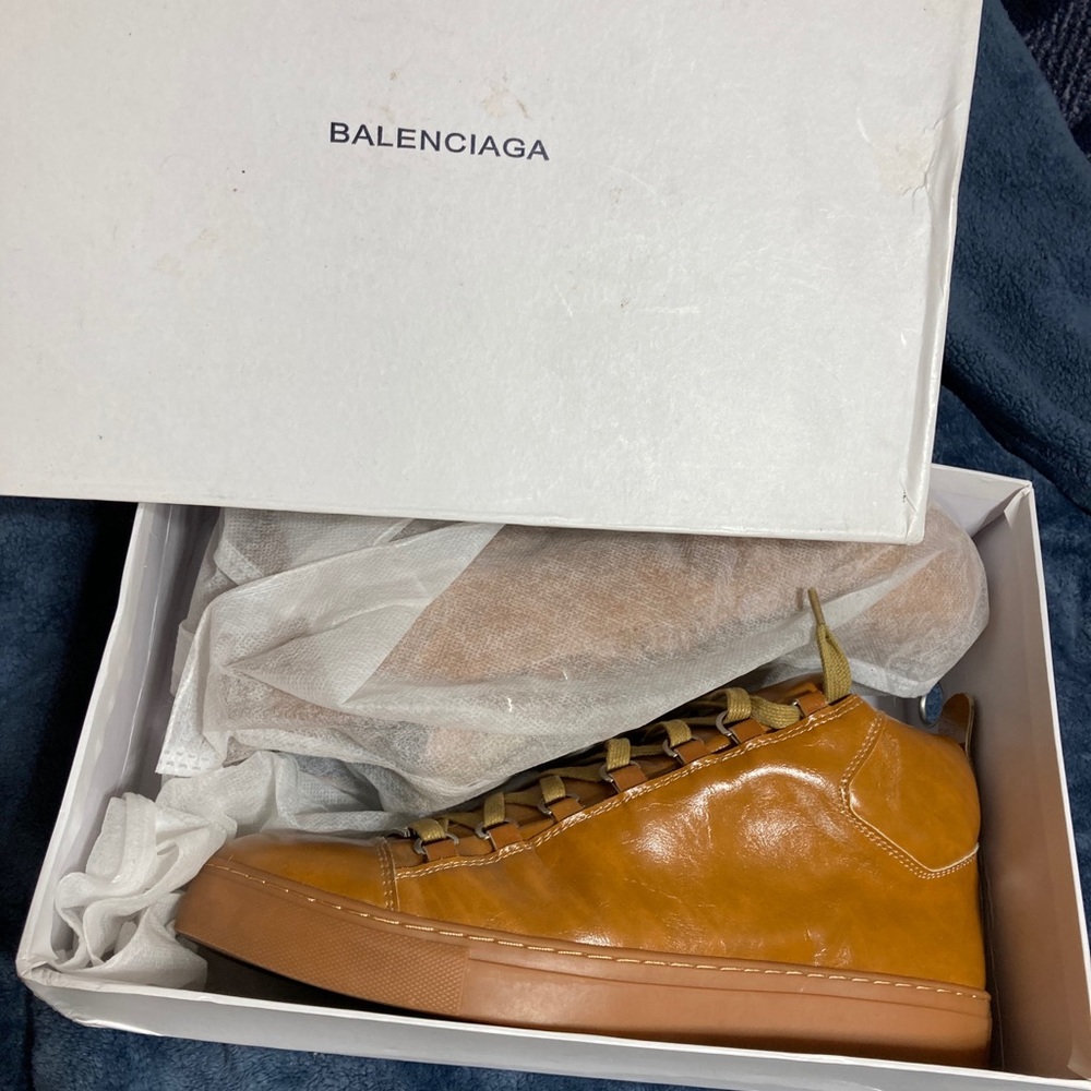 MEN balenciaga arena shoes brand new